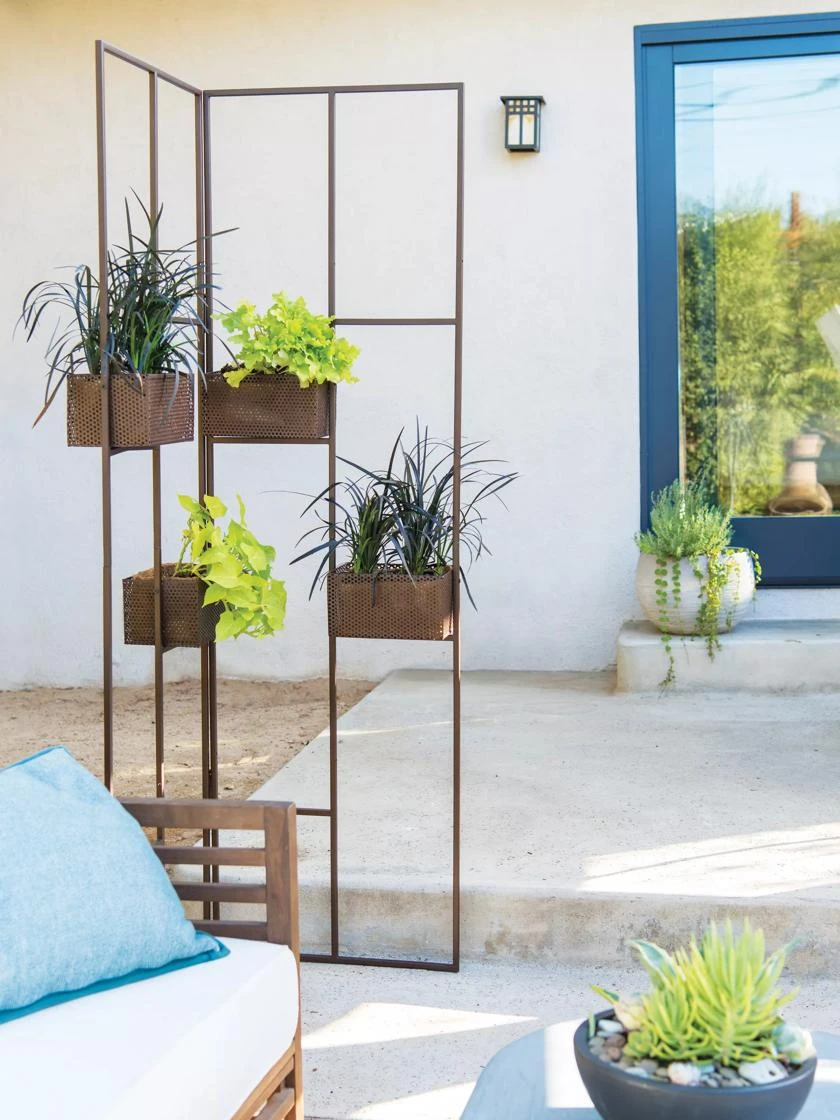 Brookfield Planter Screen 1 Brookfield Planter Screen