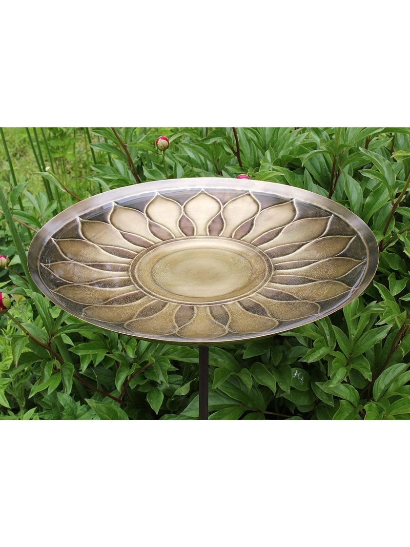 Achla Designs African Daisy Birdbath With Stake 1 Achla Designs African Daisy Birdbath With Stake